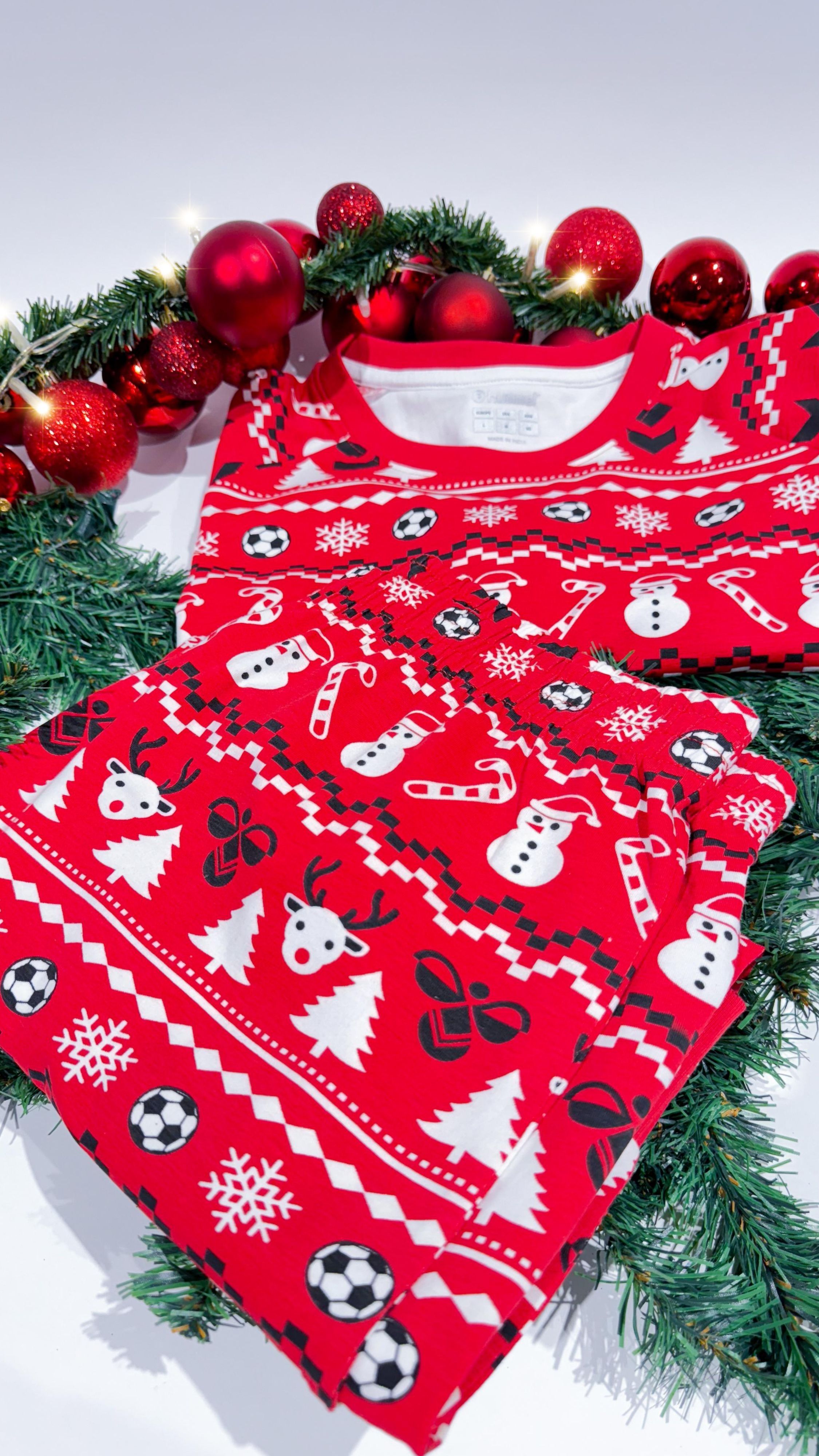 HUMMEL - Christmas Pyjama Unisex, Oberteil & Hose